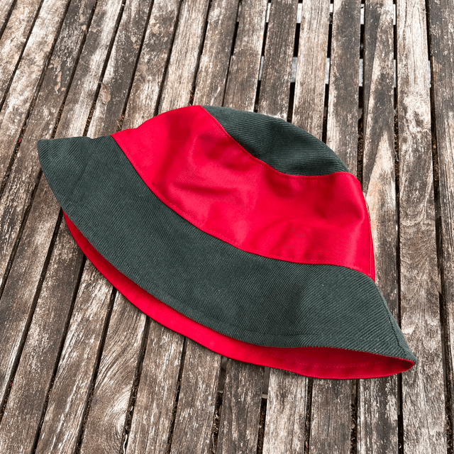 Groen-rode hoed