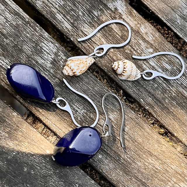 Oorbellen van blauwe stenen