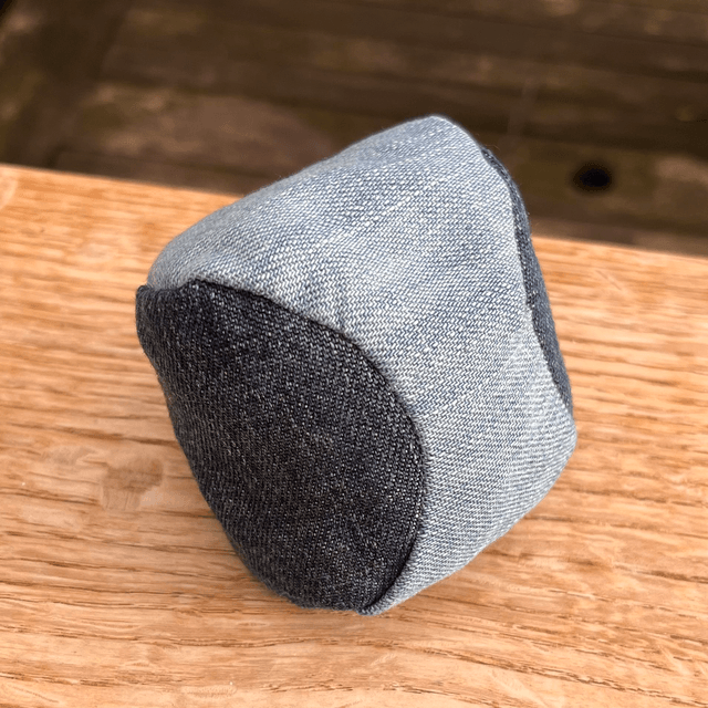 Setje blauwe jongleerballen
