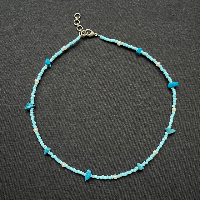 Blauwe ketting met  aquamarijn.